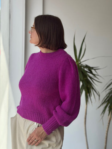 Eleven Six Ava Sweater in Fuchsia, Medium