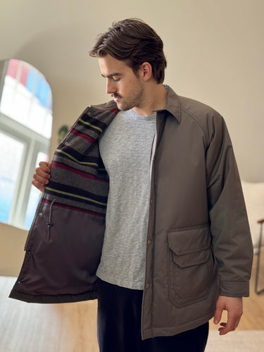 Pilgrim NWT Hayden Work Coat in Driftwood - retail 702, Men's Small