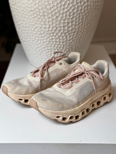 On Cloud AS IS Cloudmonster in Pink- general wear, 9