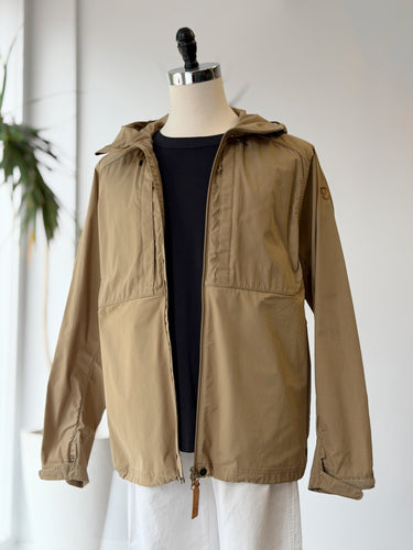 Fjall Raven Abisko Lite Jacket in Khaki, Men's XLarge