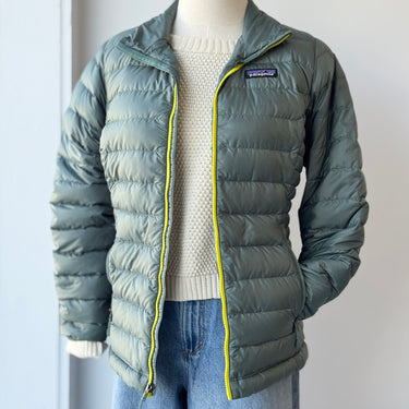 Patagonia Down Puffer Jacket in Green, XSmall