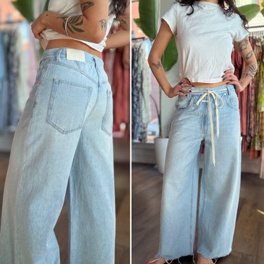 Closed Light Wash Morus Jeans , 26