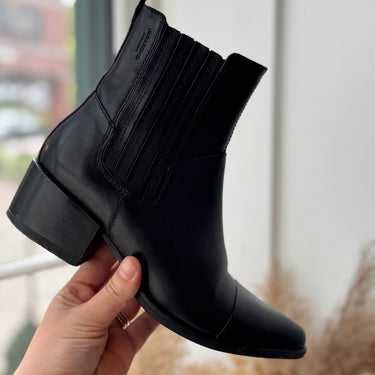 Vegabond Pointed Toe Ankle Booties, 36