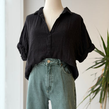 Xirena Black Gauzy Boxy Short Sleeve Top, Small