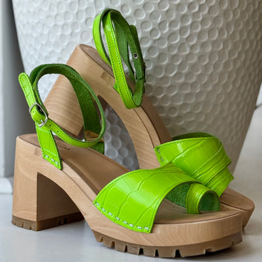 Swedish Hasbeens Chunky Clogs in Apple Green, 9