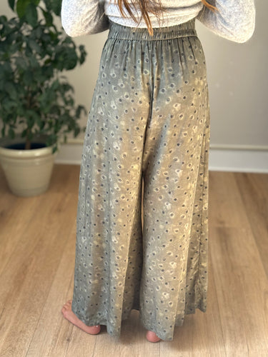Cortana Green 100% Silk Pants, small