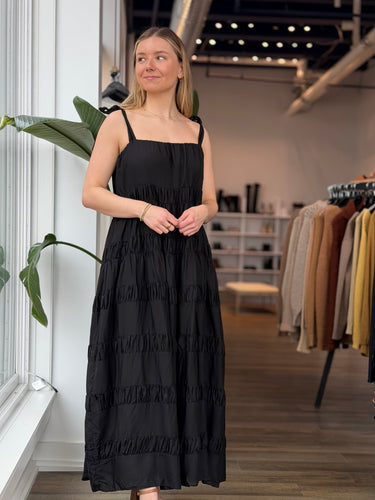Dissh Black Tiered Maxi Dress, US 6 – Haberdashery Resale Clothing Co