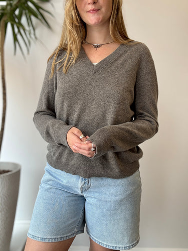 Jenni Kayne Taupe Flynn Cashmere Sweater, Medium
