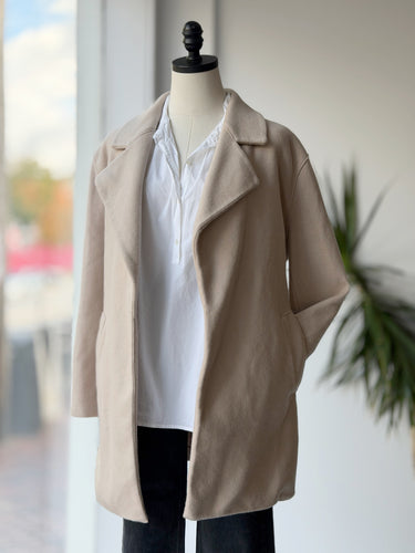 Harris Wharf London Belted Cream Coat, 46