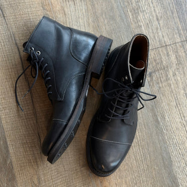 Frye Dylan Lace Up Boots NEW, 9