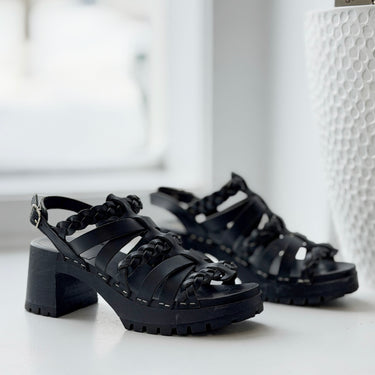 Swedish Hasbeens Madde Clogs in Black, 38