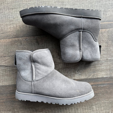 Ugg  Kristin Boots, 7.5