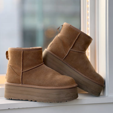 Ugg Platform Mini Boots as is , 7