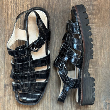 Intentionally Blank Haddie Dad Sandals, 9