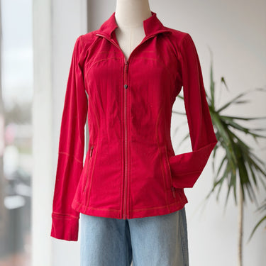 Lululemon Red Define Yoga Jacket - some pills, 10