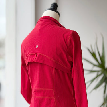 Lululemon Red Define Yoga Jacket - some pills, 10
