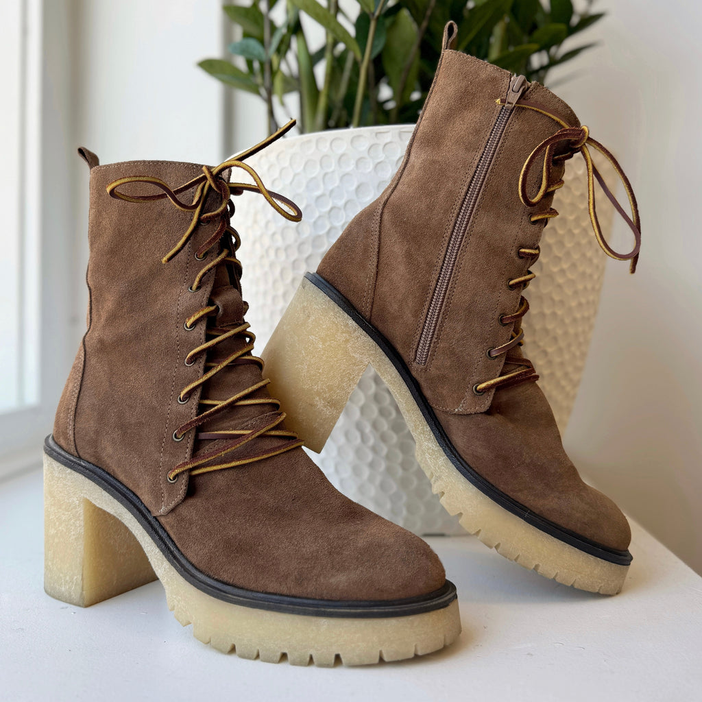 Free People Dylan Suede Lace Up Boots size 40 Freeport
